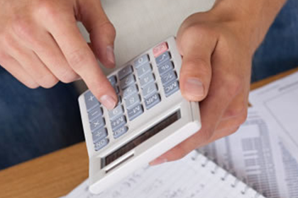 如何应对他人长期拖欠债务问题